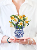 Freshcut Paper 26 7400 Mini English Daffodil Pop-Up Card