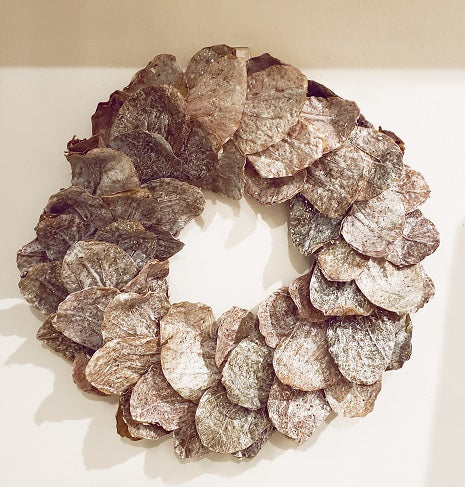 Dekorasyon Gifts DG Frosted Butterfly Leaf Wreath (Natural White Wash)