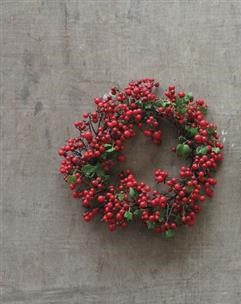 Creative Co-Op CCOP XC4887 Wreath With Red Berries