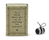 Two's Company TC E0009-UNx Bee in Gift Box