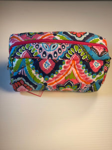 Buckhead Betties BB QCB-77398 Moroccan Roll Quilted Cosmetic Bag